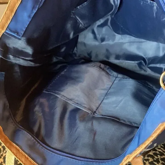 Top it Off Anchor blue and white tote bag, fair used condition - Picture 8 of 12